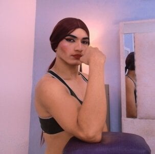 Emily_Castillo_1 Body hot Pic