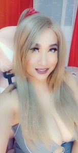 UrDreamTsMistress Hot me Pic 3