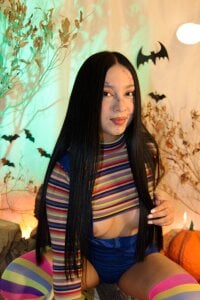 Lila_Pinky Chucky’s Girl Pic 6