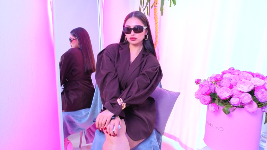 Sofia_Plump Public Pic 8