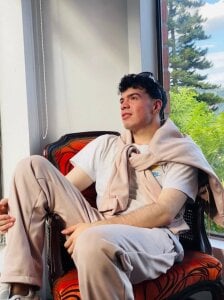 VelloTouch 😍Look at me... but I don't promise you can resist😍 Pic 3