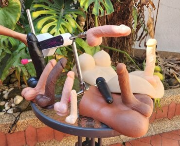 Let's have sex with my favorite toys🫦🍆 de Lena_Bdsm  2 photos