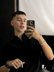 Aiden_Royce Public Pic 4