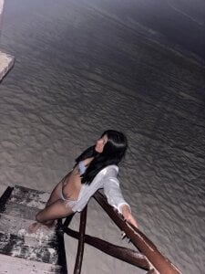 Aleja_shy1 Public Billede 4