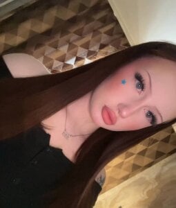 HillaryMaze :З Poză 2