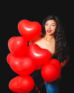 aitana_garcia_ your Valentine's gift or roses, which do you choose? Foto 3