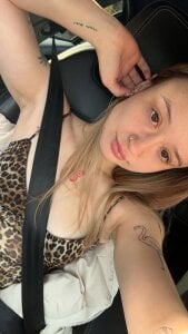 LilyLuck_ Public  3. fénykép