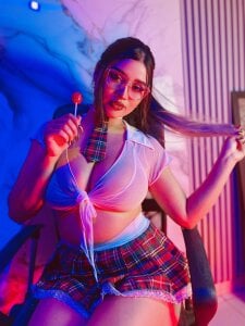 venusowen_ SWEET OR TRICK 🍭 Pic 4