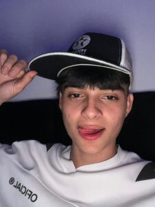 alex_russo__MILO 🎗🎁图片 2