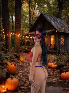 GabySweett_ Sweet or naughty? 🥵🎃 Pic