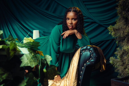 LisaMendez: Your luck comes in brown skin 🍀 ( 2 фото)