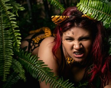 girls_bdsm hallowen Pic 8