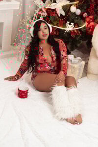 Liaevans__ Let's celebrate my favorite month together 🎁🎄 사진 4