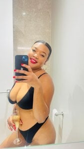 Public de BigBunSquirt  2 photos