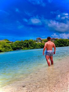 Derek_macol BEACH Pic
