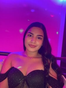 AbbyRousee Public Pic 3