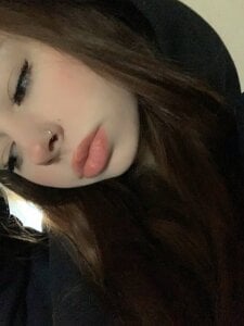 JanelBray Selfie:3 Pic 4