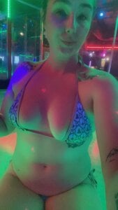 izziebaby Dancing pics Pic 4