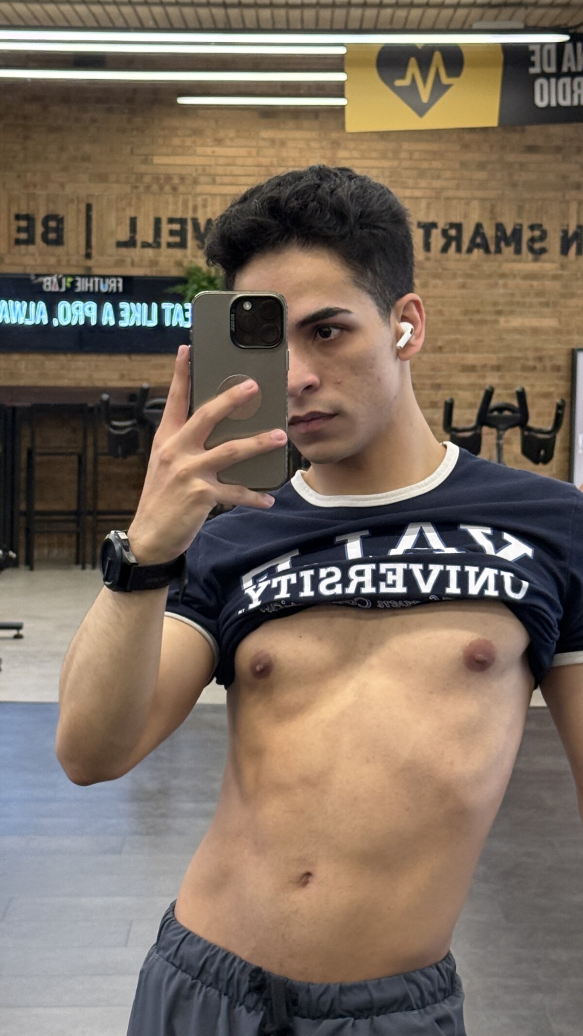 Ảnh Thịnh Hành của aodaboyyy 9646