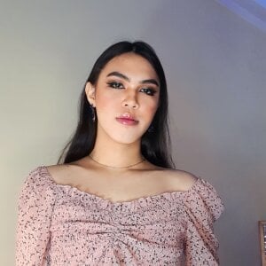 Luminous_Luxe Love me Pic 2