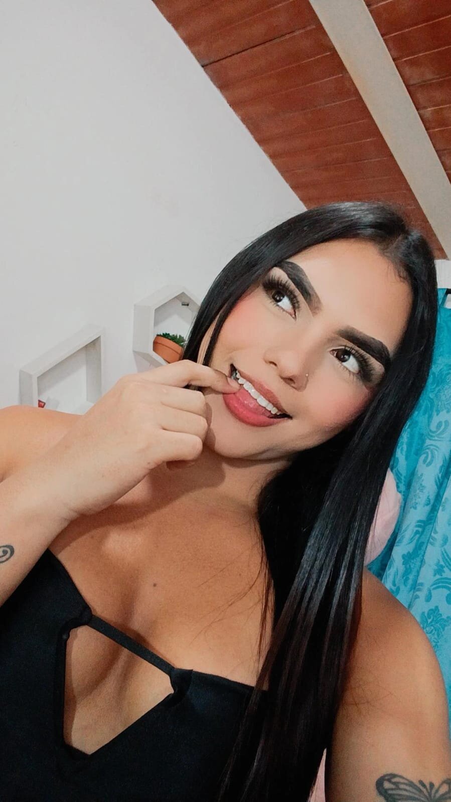 daphne_rosee Trending Pic 2492