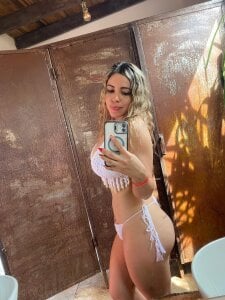 JulieDeep Public зображення 5