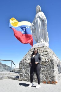 bellasarah2001 Public Pic