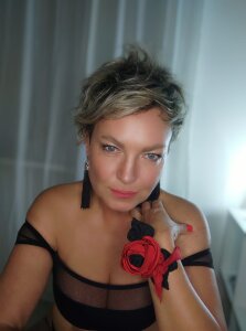 Marta_Flow Public Pic 5