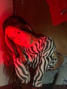 MELI_QUEEN_S7S RED LIGHT☄️♥️ Pic 5