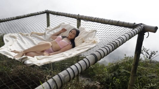 Alice-Lamore: “Between the network and desire… trapped, but only if you want 😉” ( 4 фото)