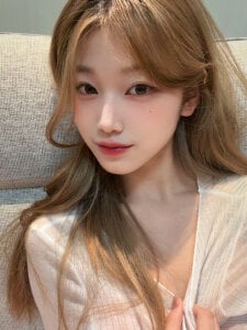 xiaoxi---n Public Pic 3