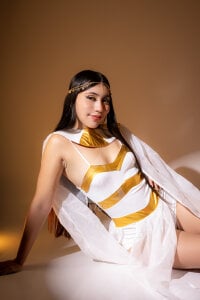 AlissonHarperr ✨Your Greek Goddess 💛 Pic 3