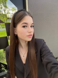 ElvaYeiser: Public ( 6 фото)