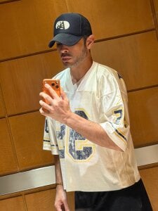 9x6batestudLA Me Pic