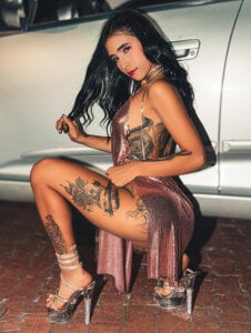 NikkiKros Public Foto 5