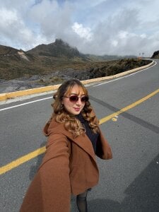 Katalina_Evans new landscapes 🫦⛰️🏔️ Foto 6