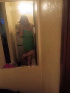 Sexyykay8 Green dress Pic 4