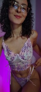 Alexia--27 SMILE AND SECRETS  2টি ছবি