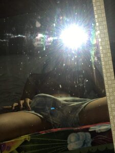 Jp_127864 The blue light with a mask Pic 5