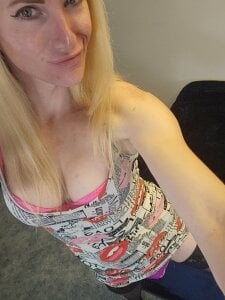 LacyVankort Badoom Pic 2