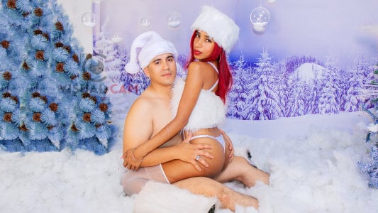 samy_carson_ Whispers Under the Christmas Tree 🎄💋🎅 รูป  7