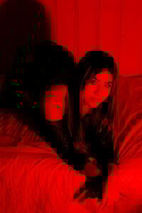 I shine brighter than your fantasies ✨🖤 de kaathblond_  3 photos