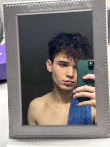 nixyasebecurly haired 🧑‍🦱 Bild 4