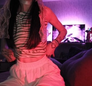 GirlFromHell88 Public Pic 5