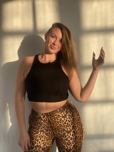 Sweet___Emily Public Photo 4