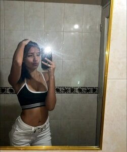 Public od CloeCastillo  4 snímek