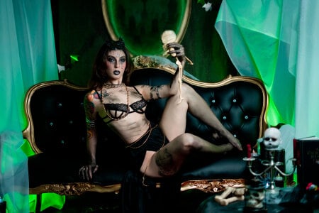 ElaMorris HALLOWEEN Pic 2