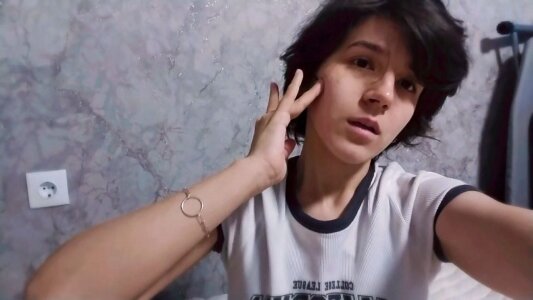 MerrieBarnicle Smile between moments 💗 Pic 2