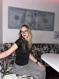 JestineParslow Public Gambar 8