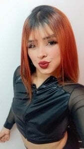 ABOUT ME de ammy_carlson  4 Imagens